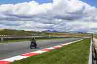 cadwell-no-limits-trackday;cadwell-park;cadwell-park-photographs;cadwell-trackday-photographs;enduro-digital-images;event-digital-images;eventdigitalimages;navarra;no-limits-trackdays;peter-wileman-photography;racing-digital-images;trackday-digital-images;trackday-photos